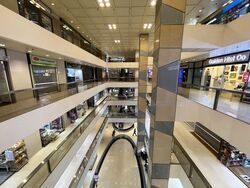 Peninsula Plaza (D6), Retail #563973201